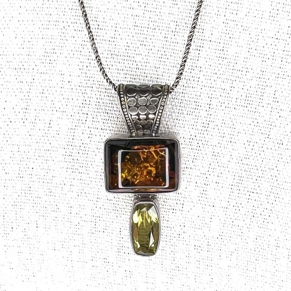 Stunning sterling silver multi-stone necklace